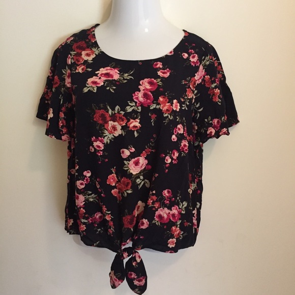 Socialite Tops - Socialite Women’s Floral Blouse Short Sleeve